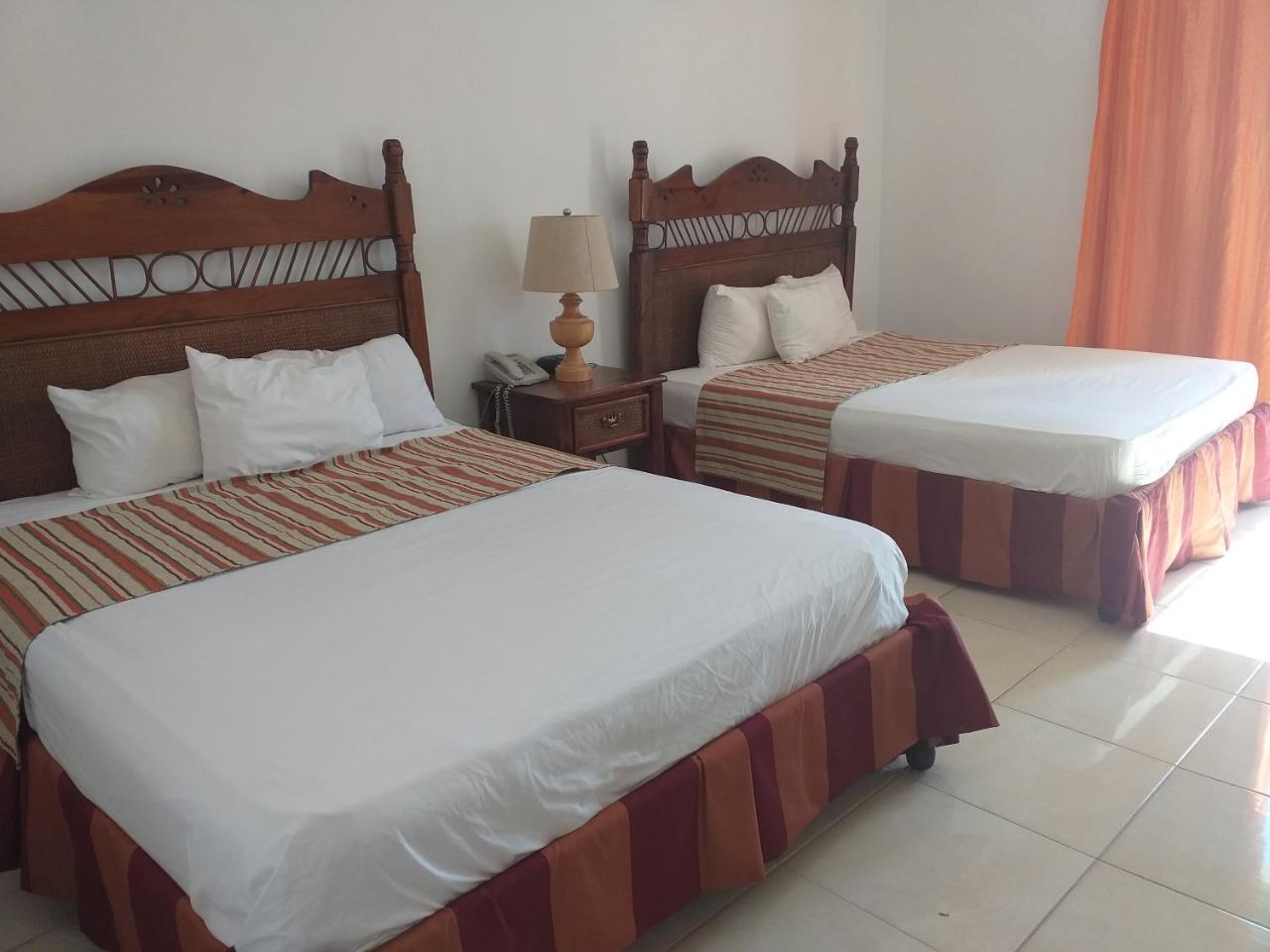 Hotel Dominicana 3*